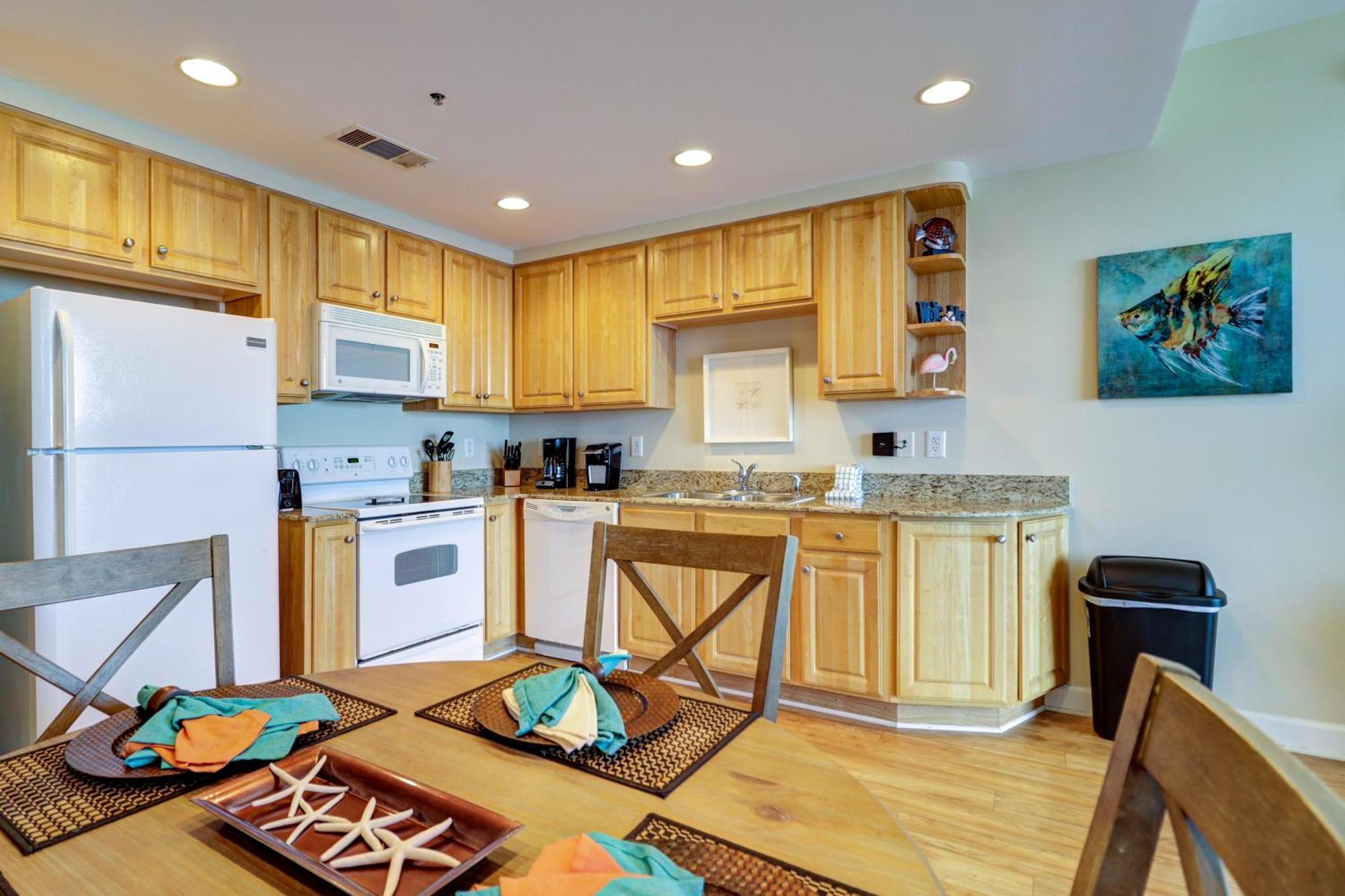 Gulf Front! 2 Bedroom 2 Ba! 11Th Floor Condo + Condo Amenities! Panama City Beach Exterior foto