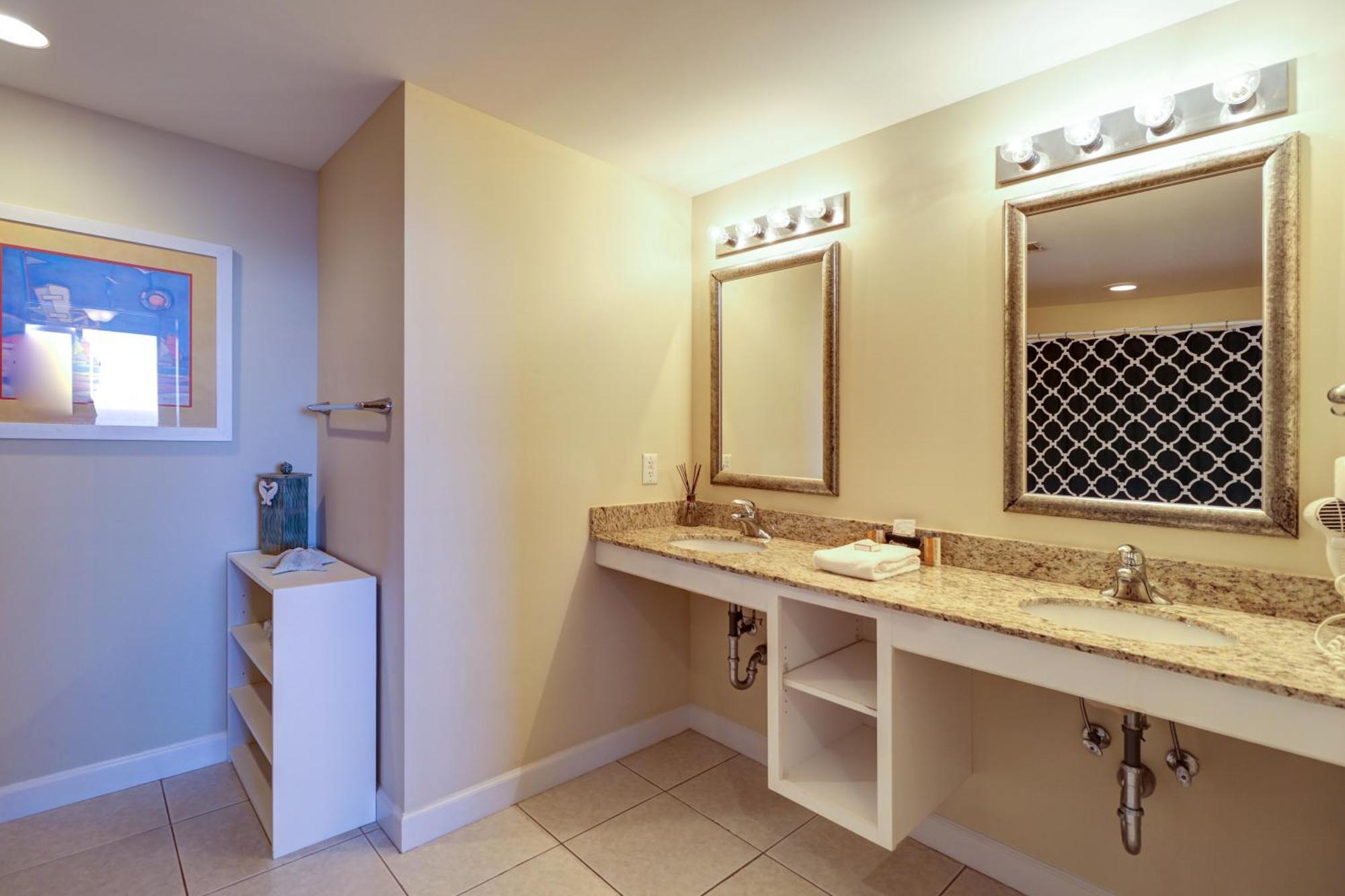 Gulf Front! 2 Bedroom 2 Ba! 11Th Floor Condo + Condo Amenities! Panama City Beach Exterior foto